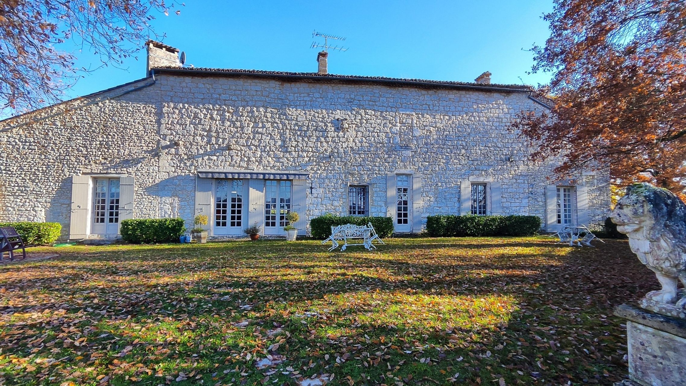 maison 11 Pièces en vente sur DURAS (47120)