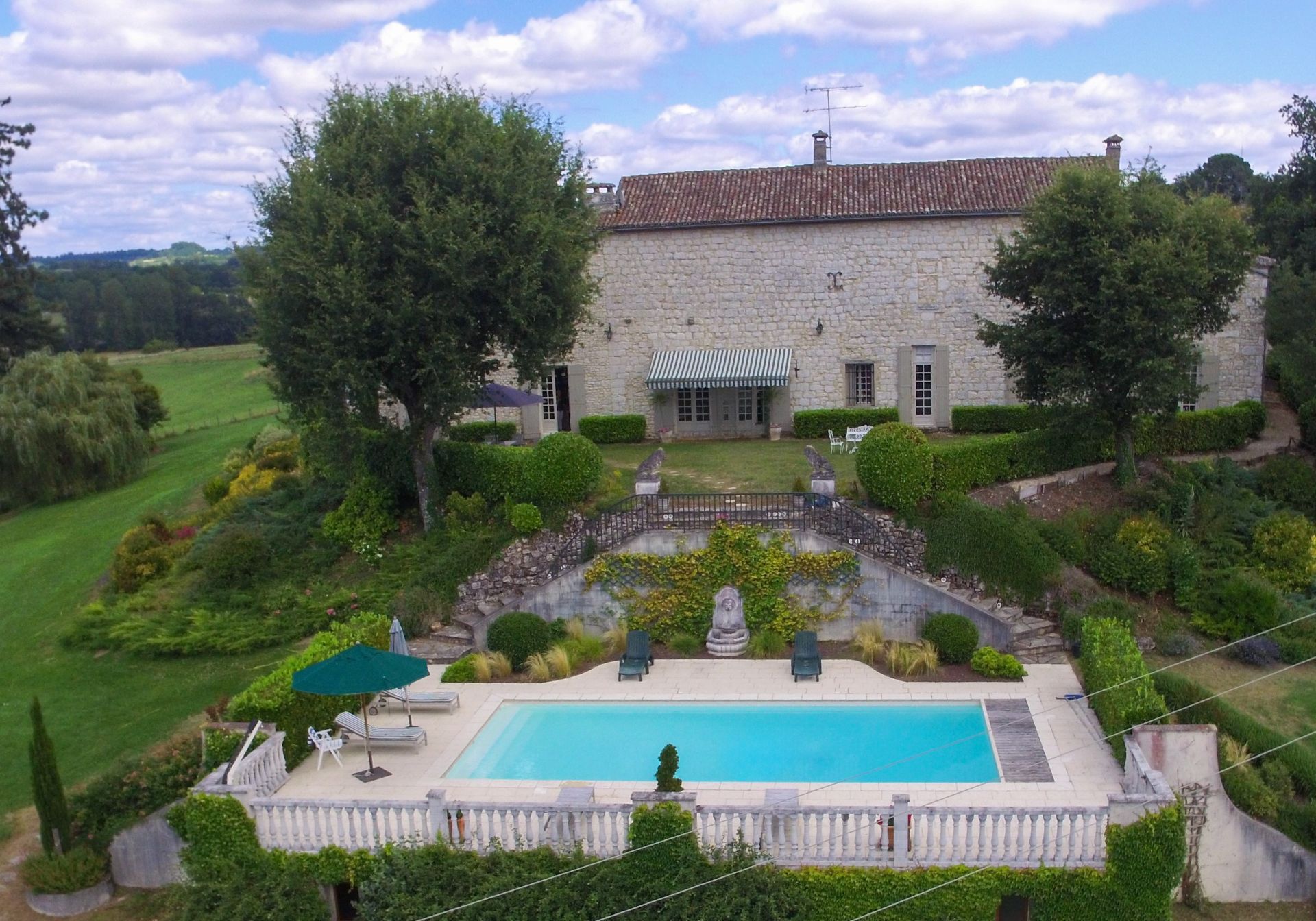 maison 11 Pièces en vente sur DURAS (47120)