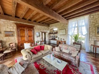 maison 11 Pièces en vente sur DURAS (47120)