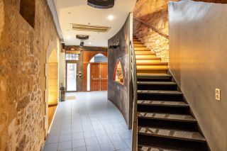 building for sale on PERIGUEUX (24000)