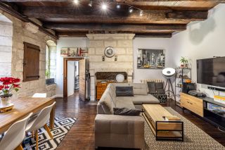 building for sale on PERIGUEUX (24000)