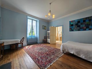 maison 20 Pièces en vente sur PERIGUEUX (24000)