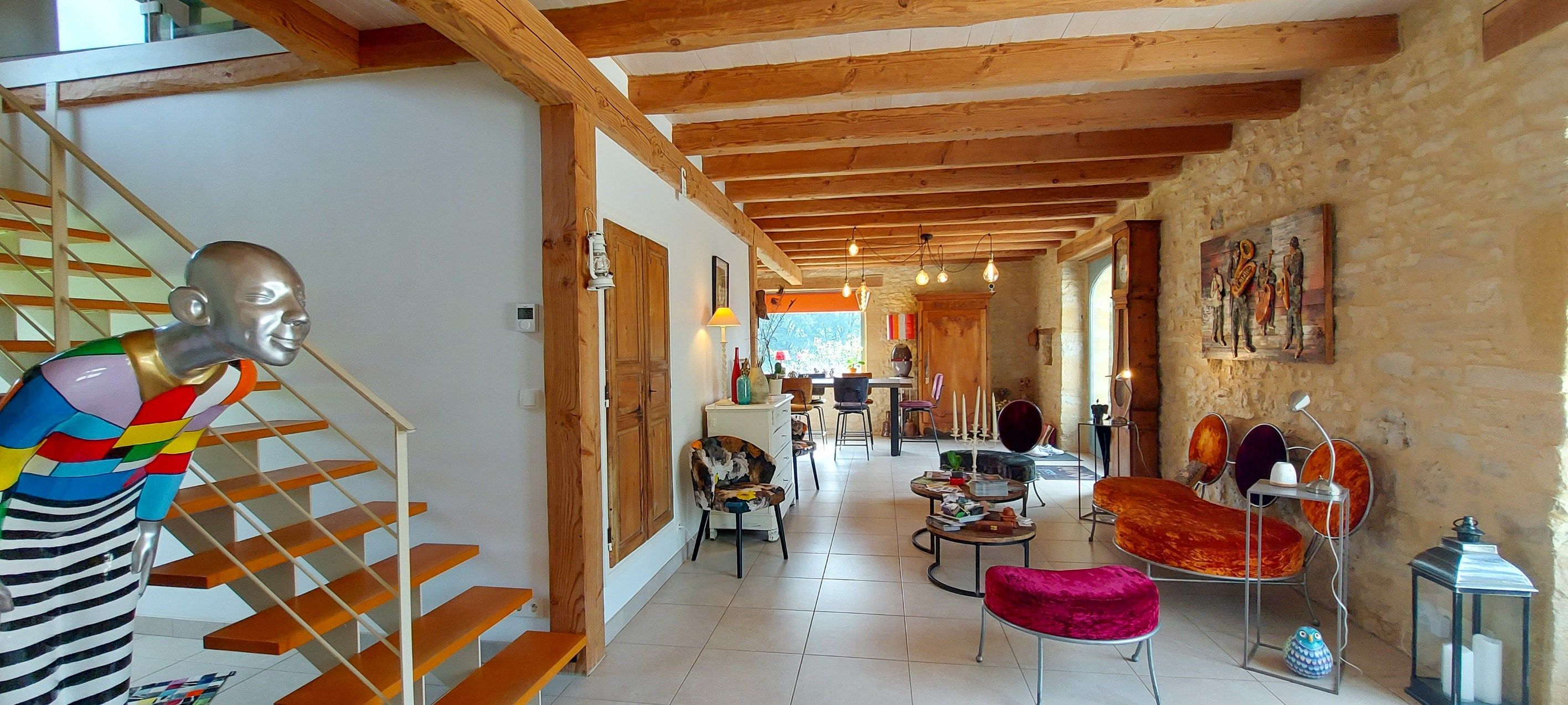 house 13 Rooms for sale on GOURDON (46300)