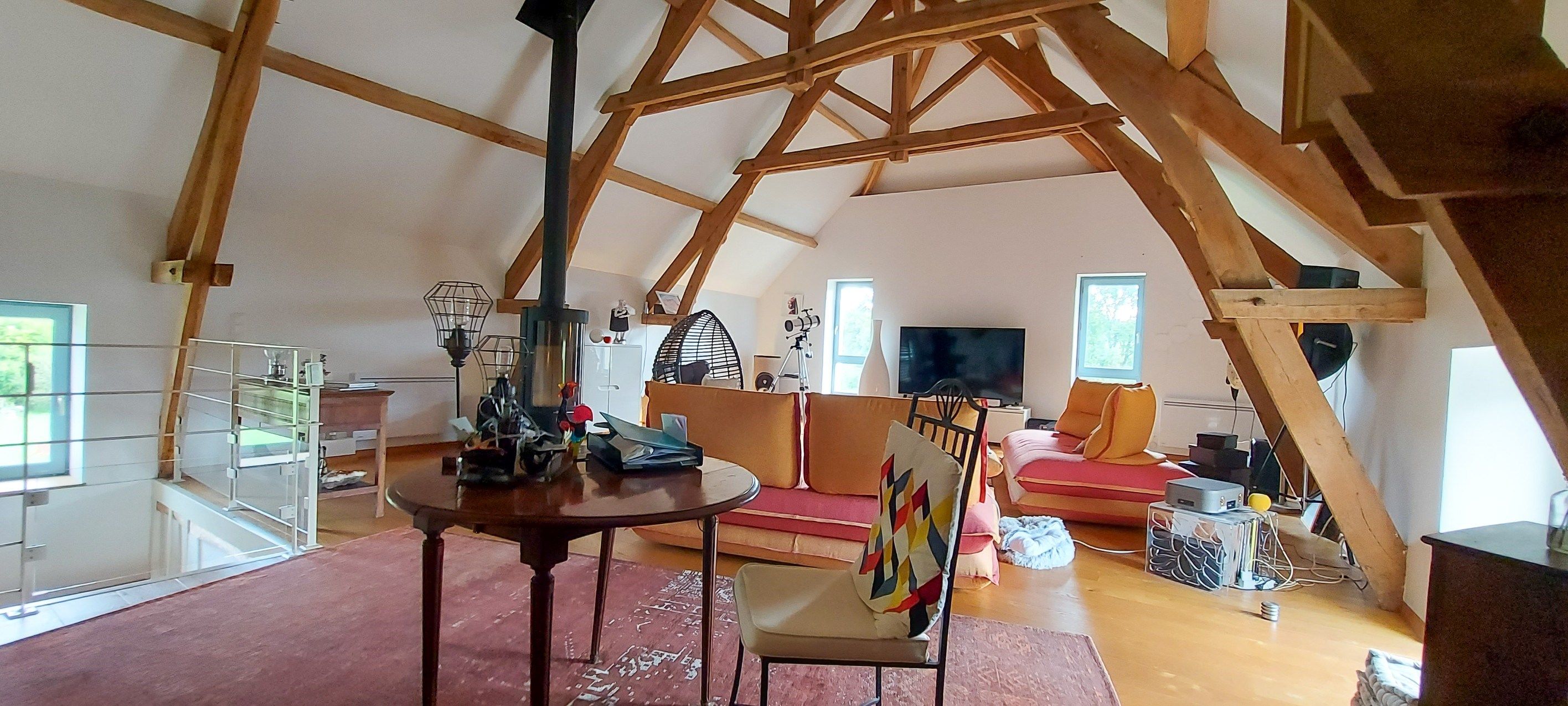 house 13 Rooms for sale on GOURDON (46300)