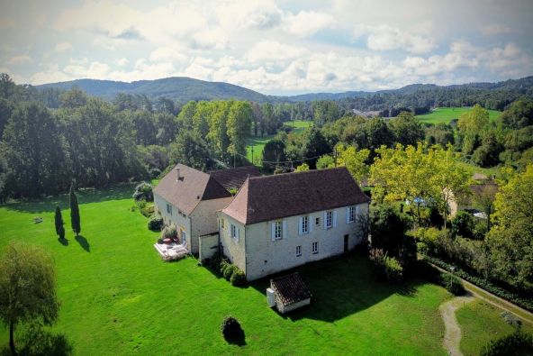 Sale House Gourdon 13&nbsp;Rooms 400&nbsp;m²