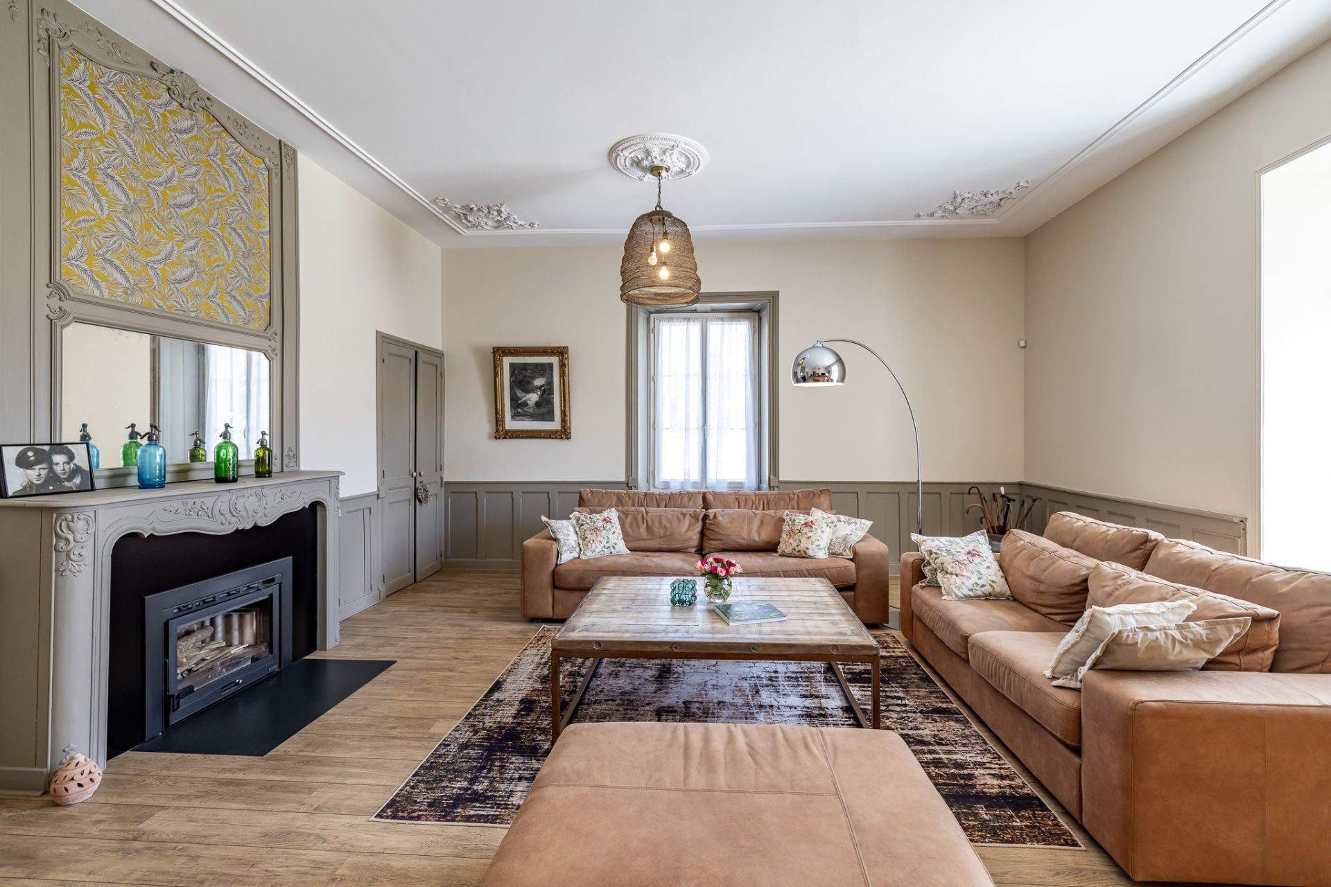 house 10 Rooms for sale on BRANTOME (24310)