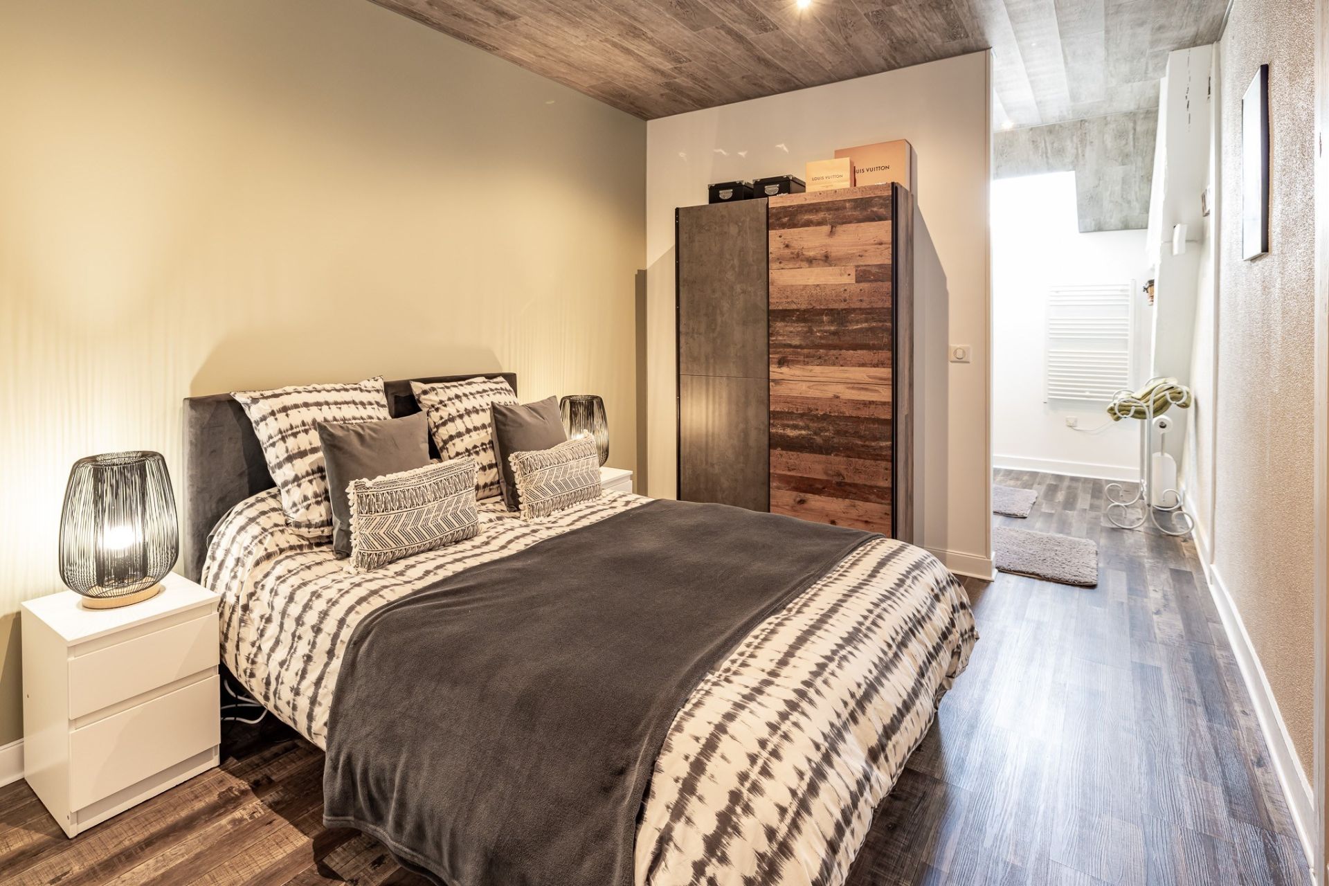 house 10 Rooms for sale on BRANTOME (24310)