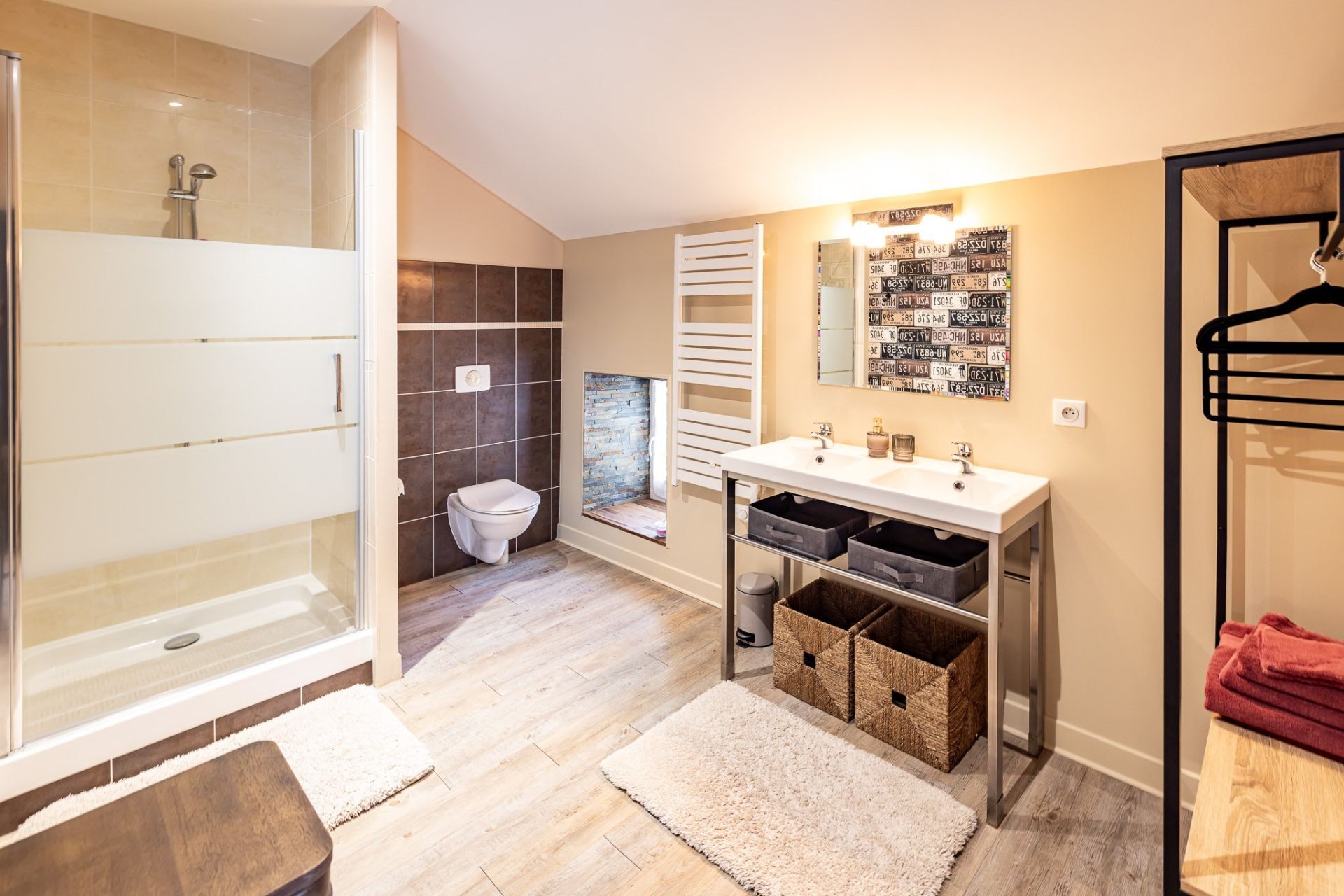 house 10 Rooms for sale on BRANTOME (24310)