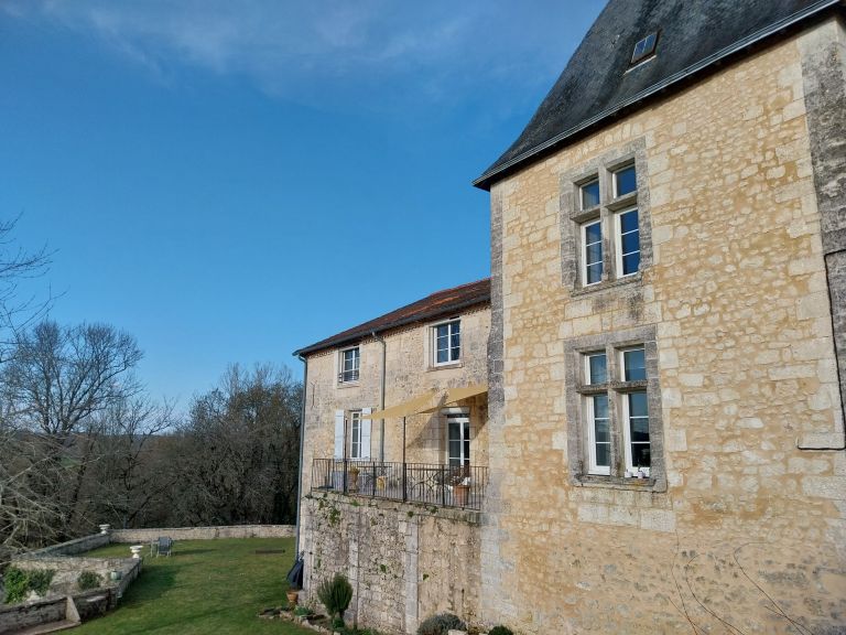 house 11 Rooms for sale on CHAMPAGNAC DE BELAIR (24530)