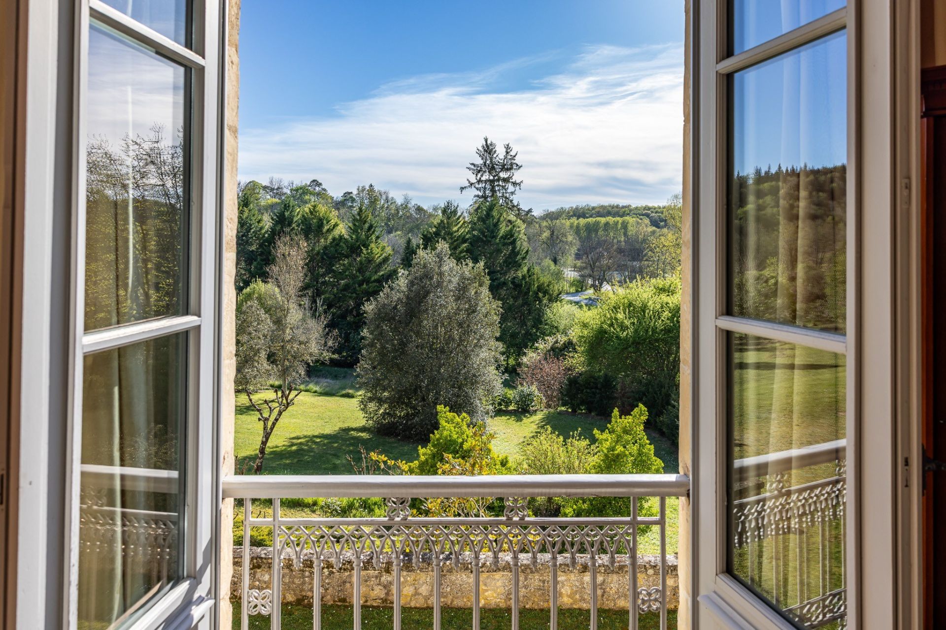 house 14 Rooms for sale on BERGERAC (24100)