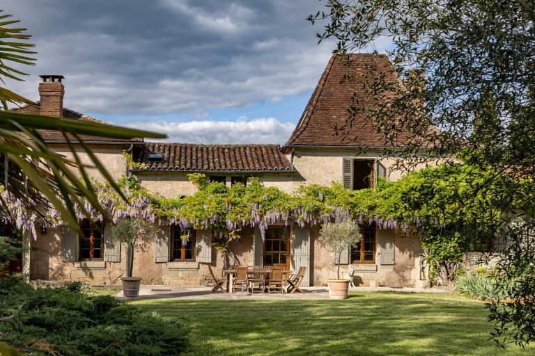 maison 15 Pièces en vente sur PERIGUEUX (24000)