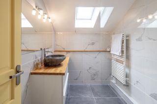 house 15 Rooms for sale on PERIGUEUX (24000)