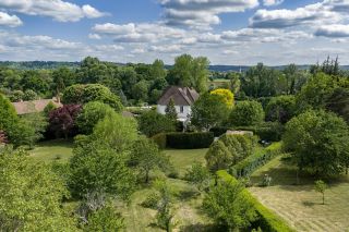 maison 8 Pièces en vente sur NEUVIC (24190)