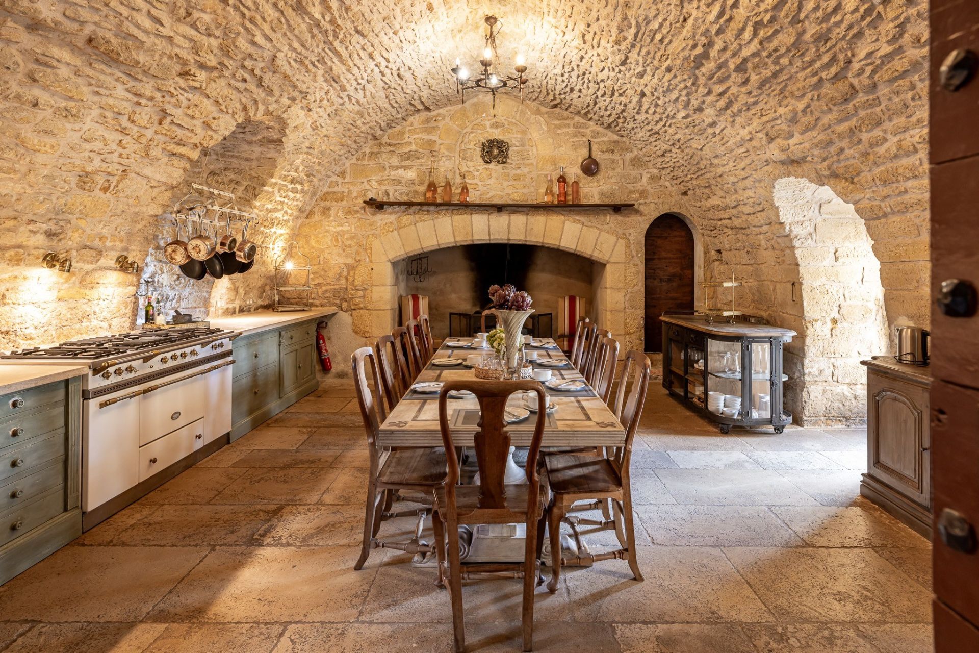 château 32 Pièces en vente sur SARLAT LA CANEDA (24200)