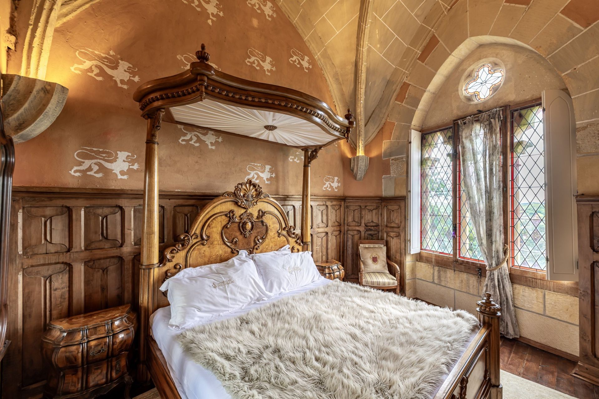 château 32 Pièces en vente sur SARLAT LA CANEDA (24200)