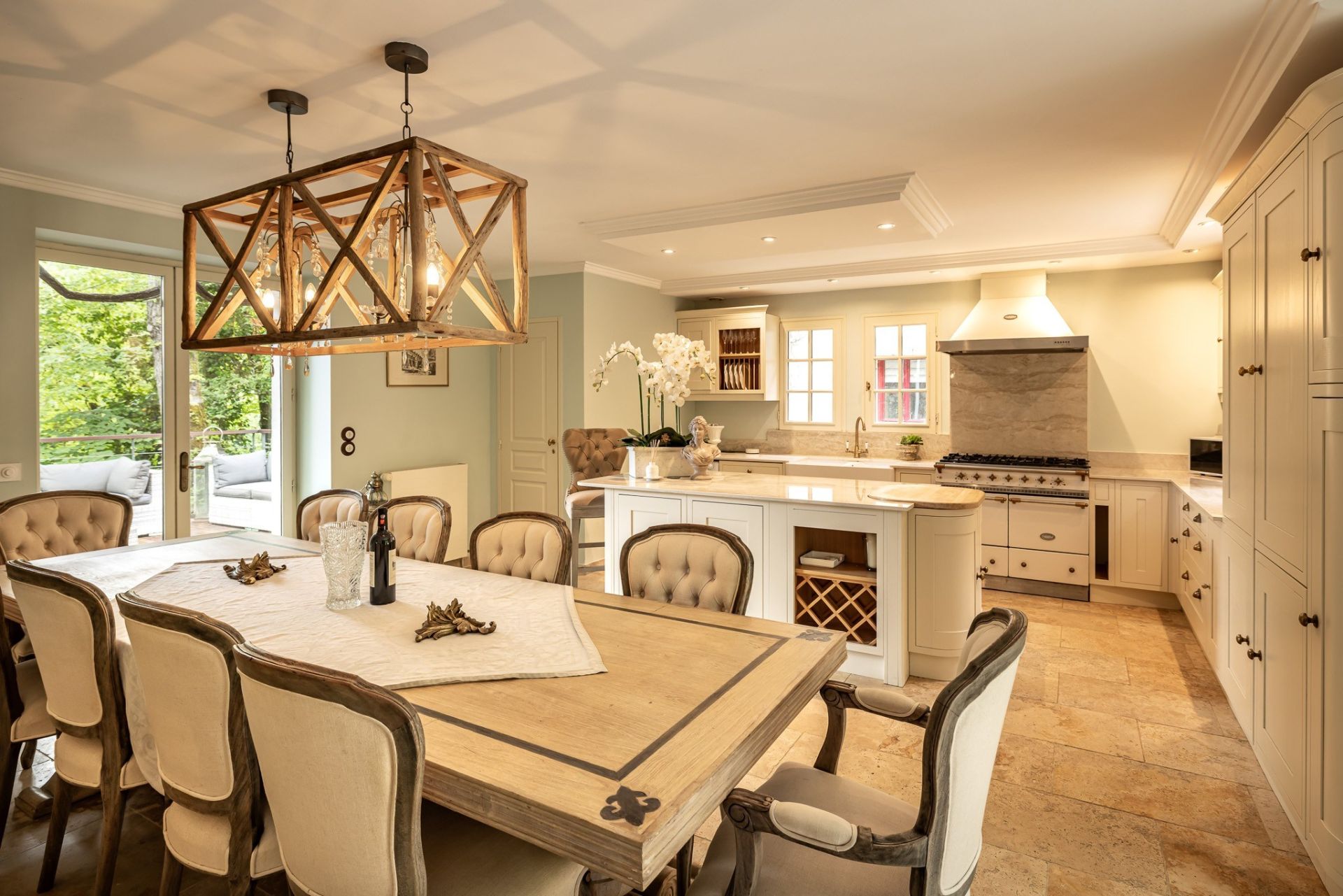 château 32 Pièces en vente sur SARLAT LA CANEDA (24200)