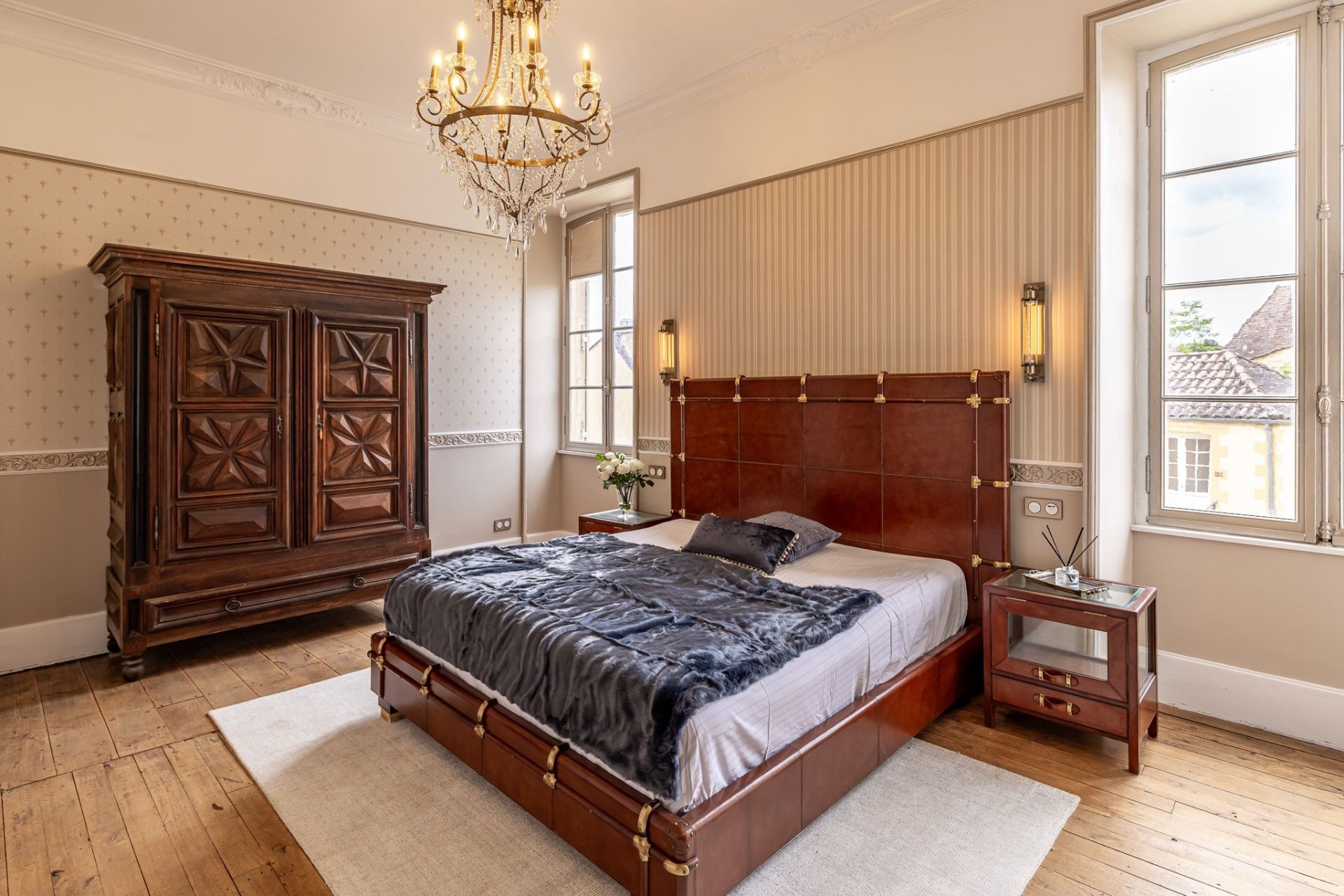 château 20 Pièces en vente sur SARLAT LA CANEDA (24200)