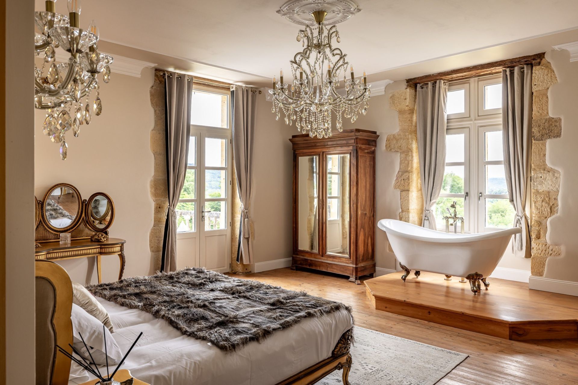 château 20 Pièces en vente sur SARLAT LA CANEDA (24200)
