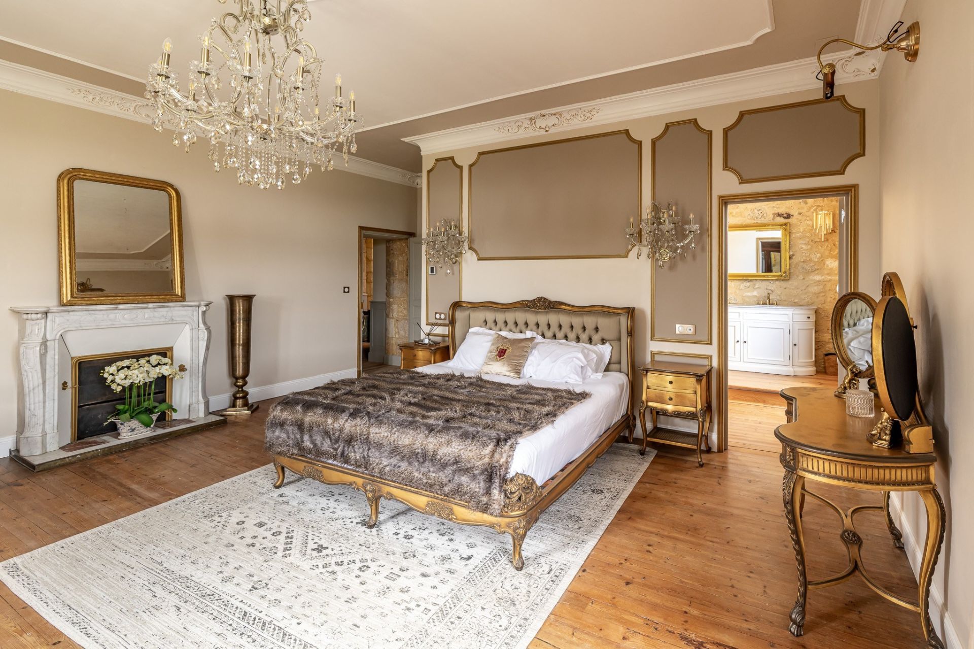 château 20 Pièces en vente sur SARLAT LA CANEDA (24200)