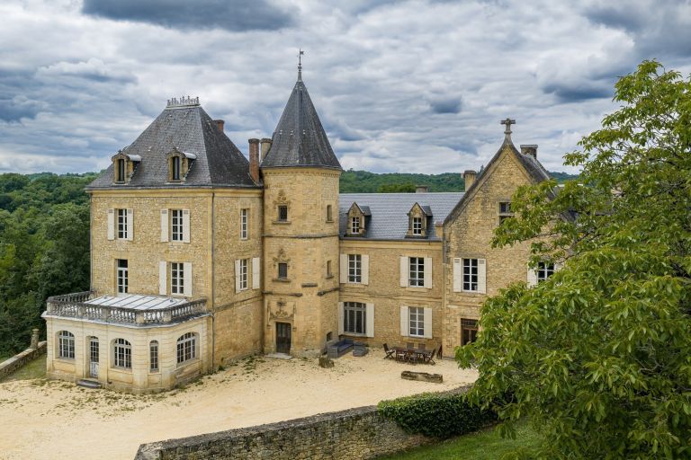 château 20 Pièces en vente sur SARLAT LA CANEDA (24200)