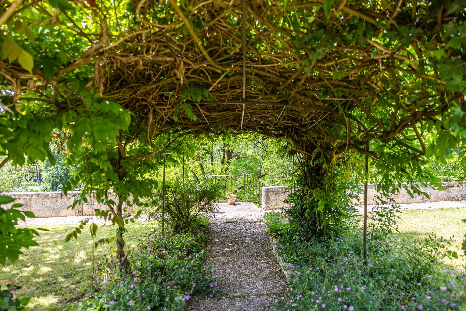 maison 13 Pièces en vente sur BRANTOME EN PERIGORD (24310)