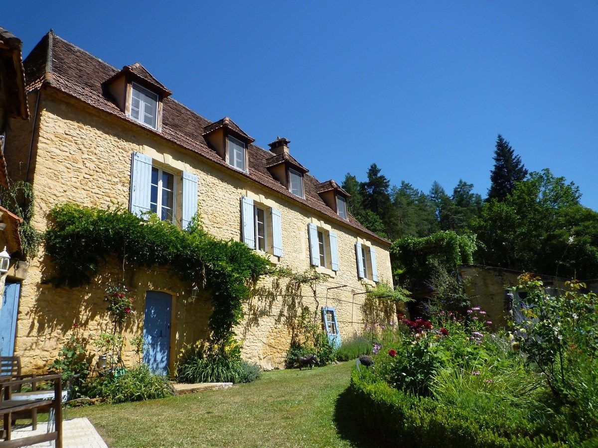 maison 15 Pièces en vente sur LES EYZIES (24260)