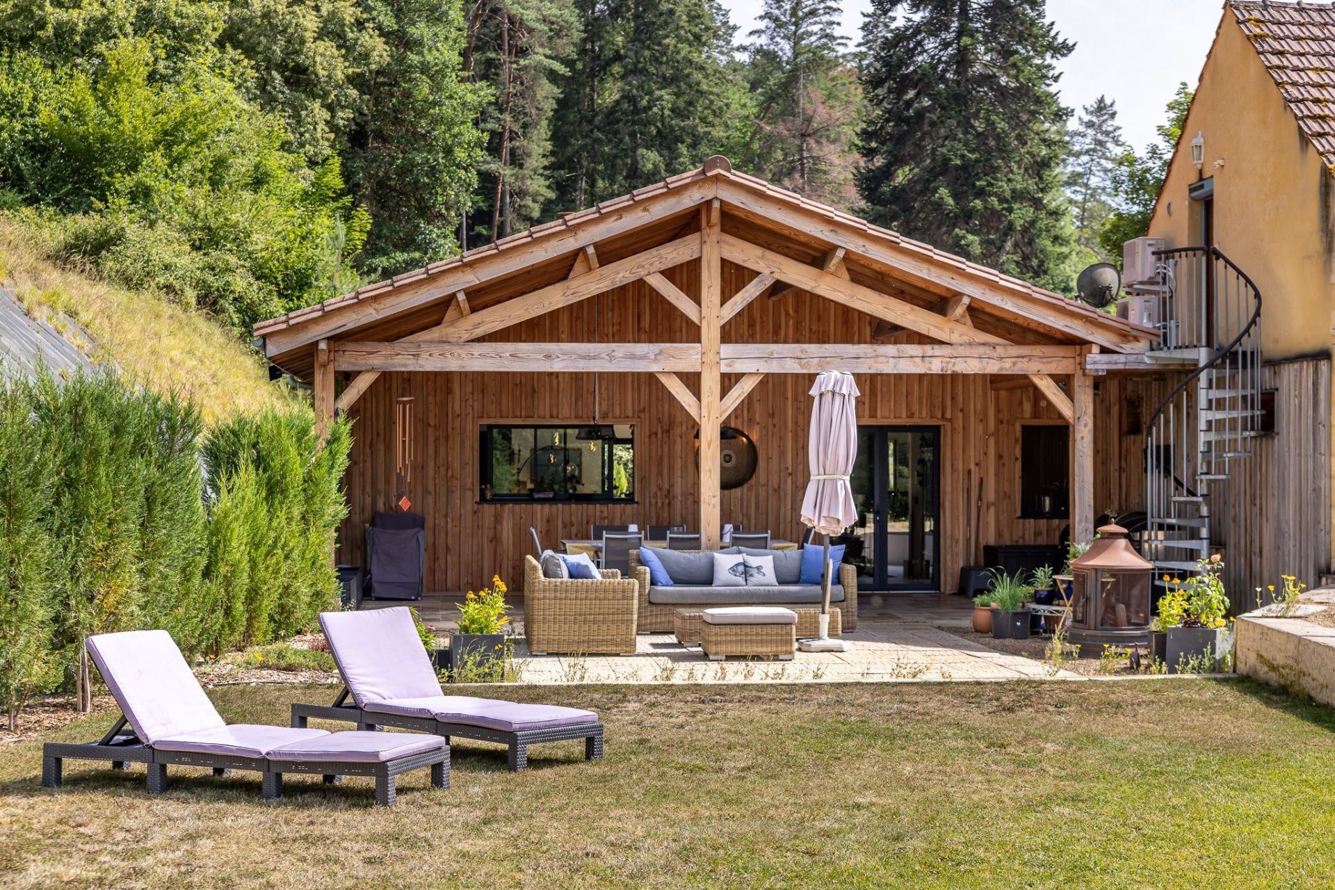 maison 15 Pièces en vente sur LES EYZIES (24260)