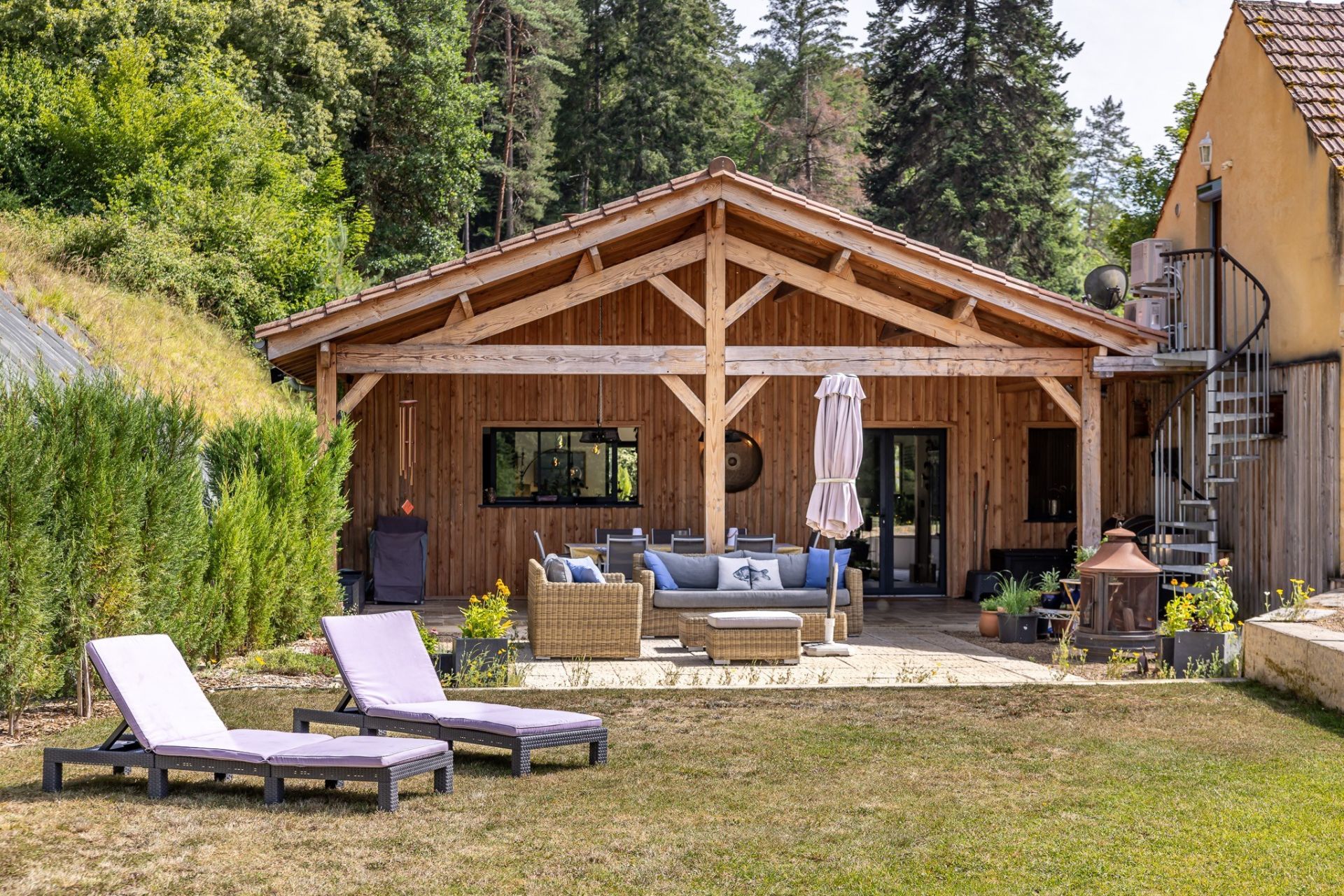 house 15 Rooms for sale on LES EYZIES (24260)