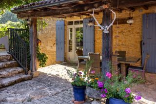 maison 15 Pièces en vente sur LES EYZIES (24260)