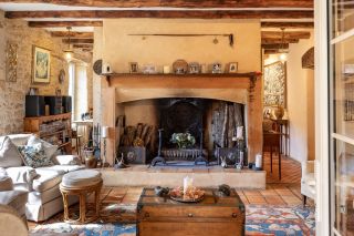 maison 15 Pièces en vente sur LES EYZIES (24260)