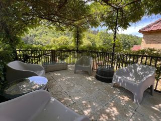 maison 15 Pièces en vente sur LES EYZIES (24260)