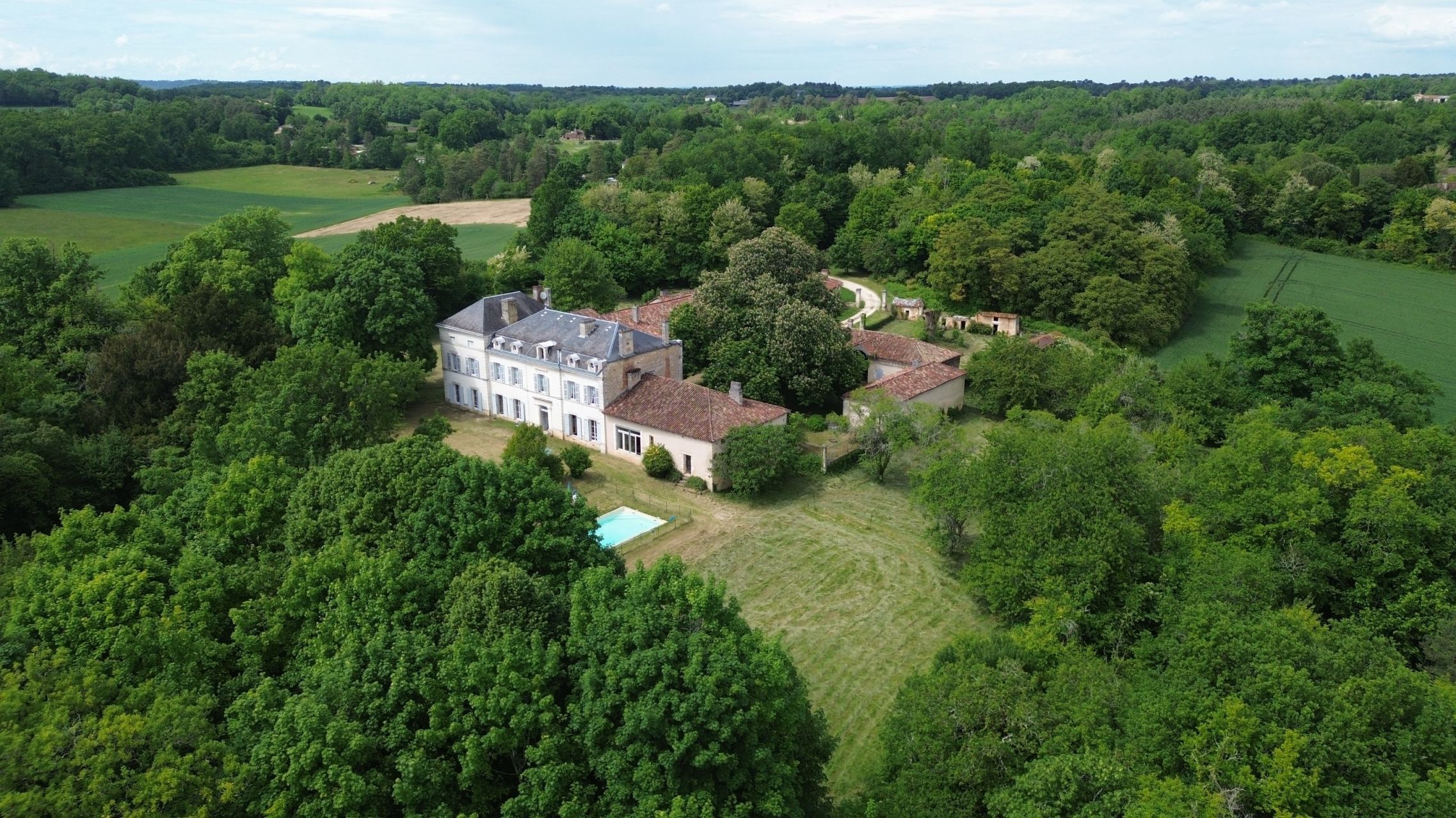 maison 20 Pièces en vente sur PERIGUEUX (24000)