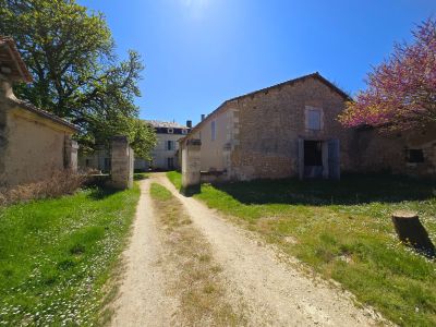 Vente Maison Périgueux 20&nbsp;Pièces 630&nbsp;m²
