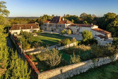 Vente Maison Bergerac 15&nbsp;Pièces 750&nbsp;m²