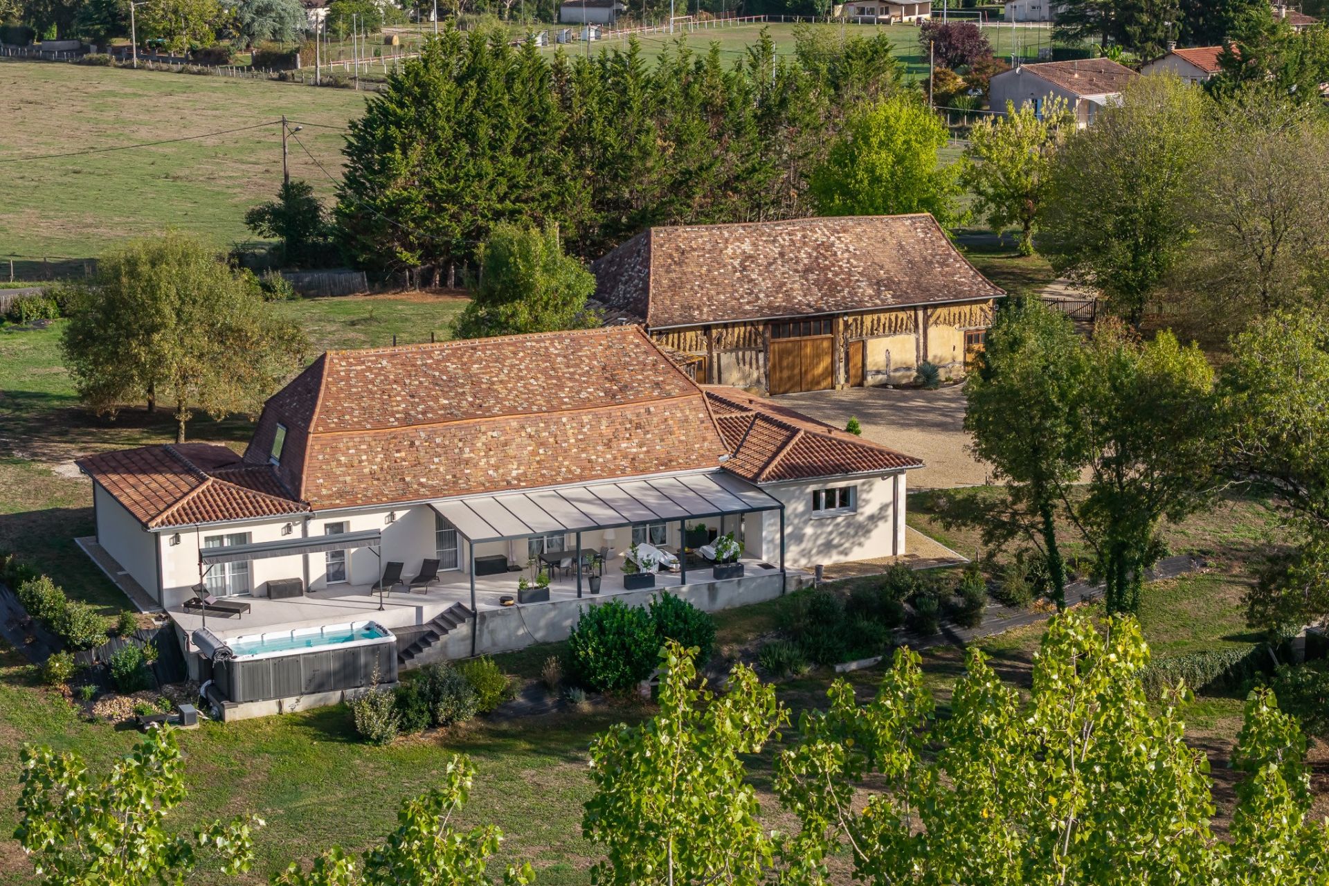 house 7 Rooms for sale on ST LAURENT DES HOMMES (24400)
