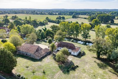Sale House Saint-Laurent-des-Hommes 7&nbsp;Rooms 265&nbsp;m²