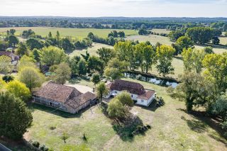house 7 Rooms for sale on ST LAURENT DES HOMMES (24400)