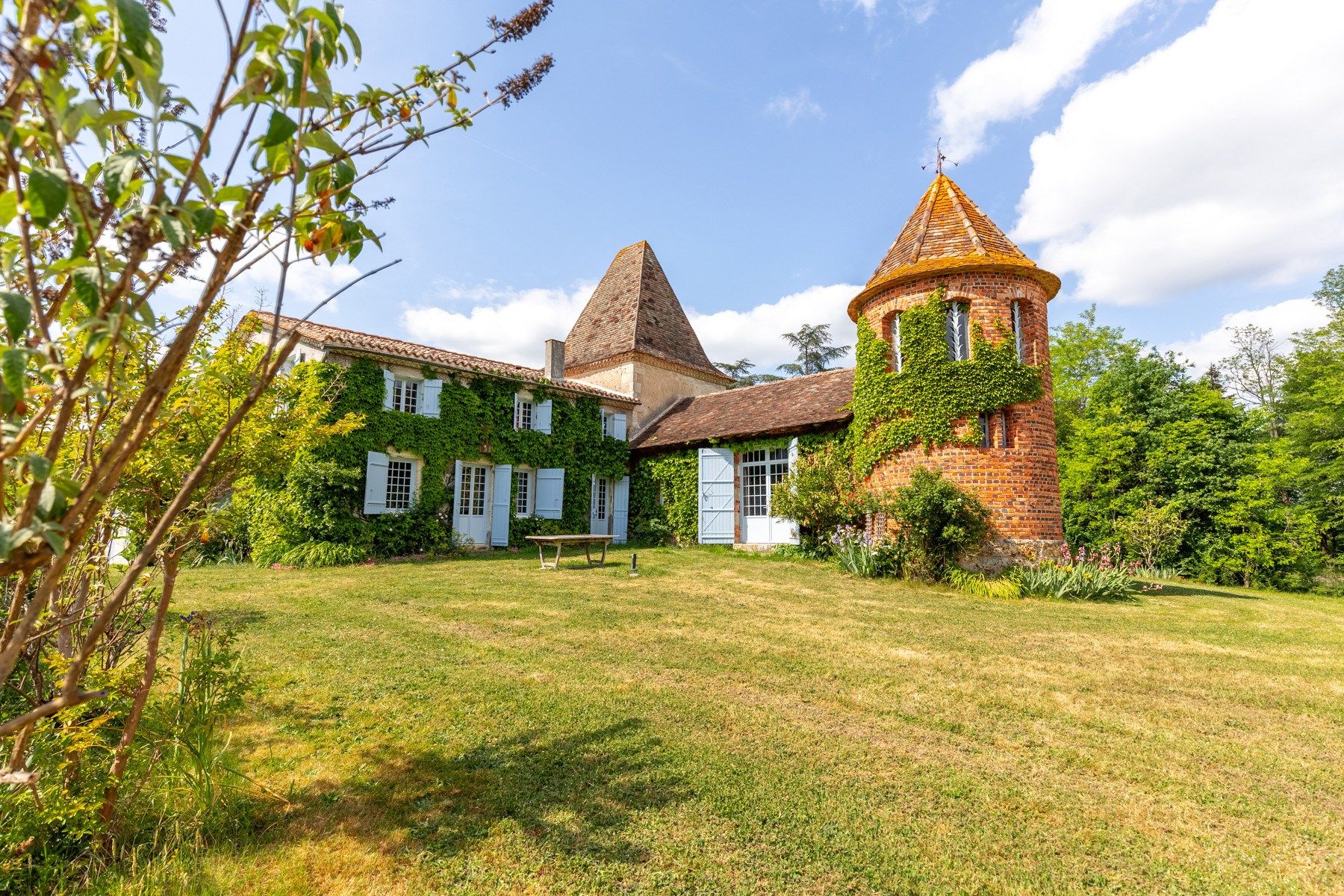 maison 15 Pièces en vente sur ST ANDRE DE DOUBLE (24190)