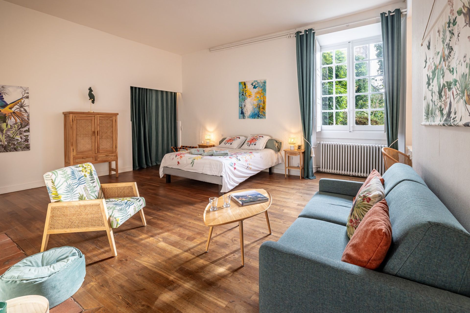 house 13 Rooms for sale on PERIGUEUX (24000)