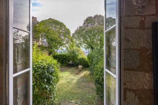 house 13 Rooms for sale on PERIGUEUX (24000)