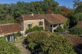 house 13 Rooms for sale on VERGT (24380)