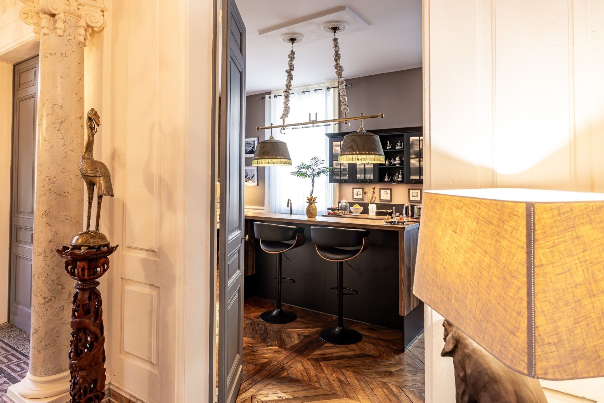 mansion 11 Rooms for sale on PERIGUEUX (24000)